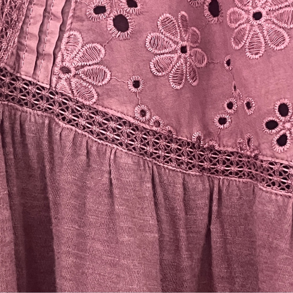 Lucky Brand Dusty Rose Eyelet Peasant Top  Medium - Picture 8 of 9